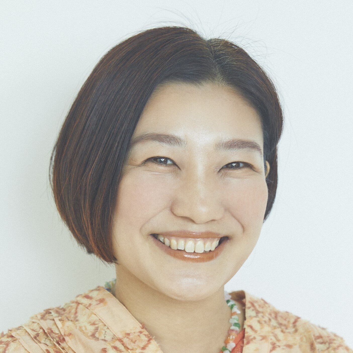 栗栖良依（くりすよしえ）の顔写真。