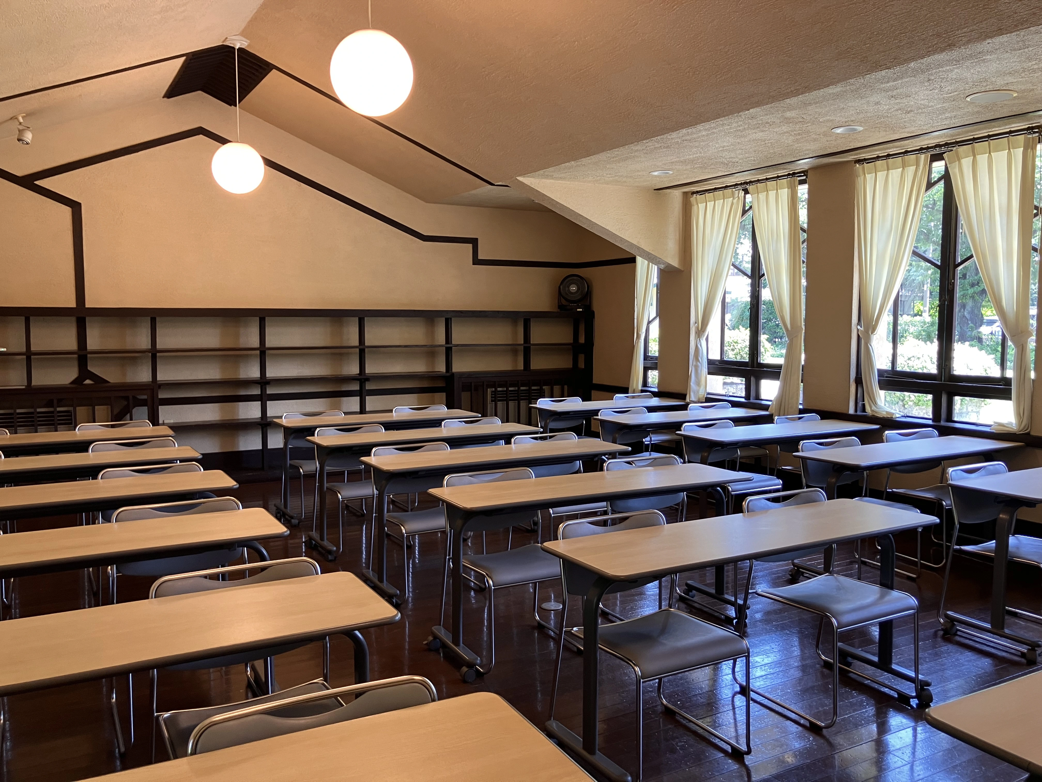 大教室タリアセンの写真