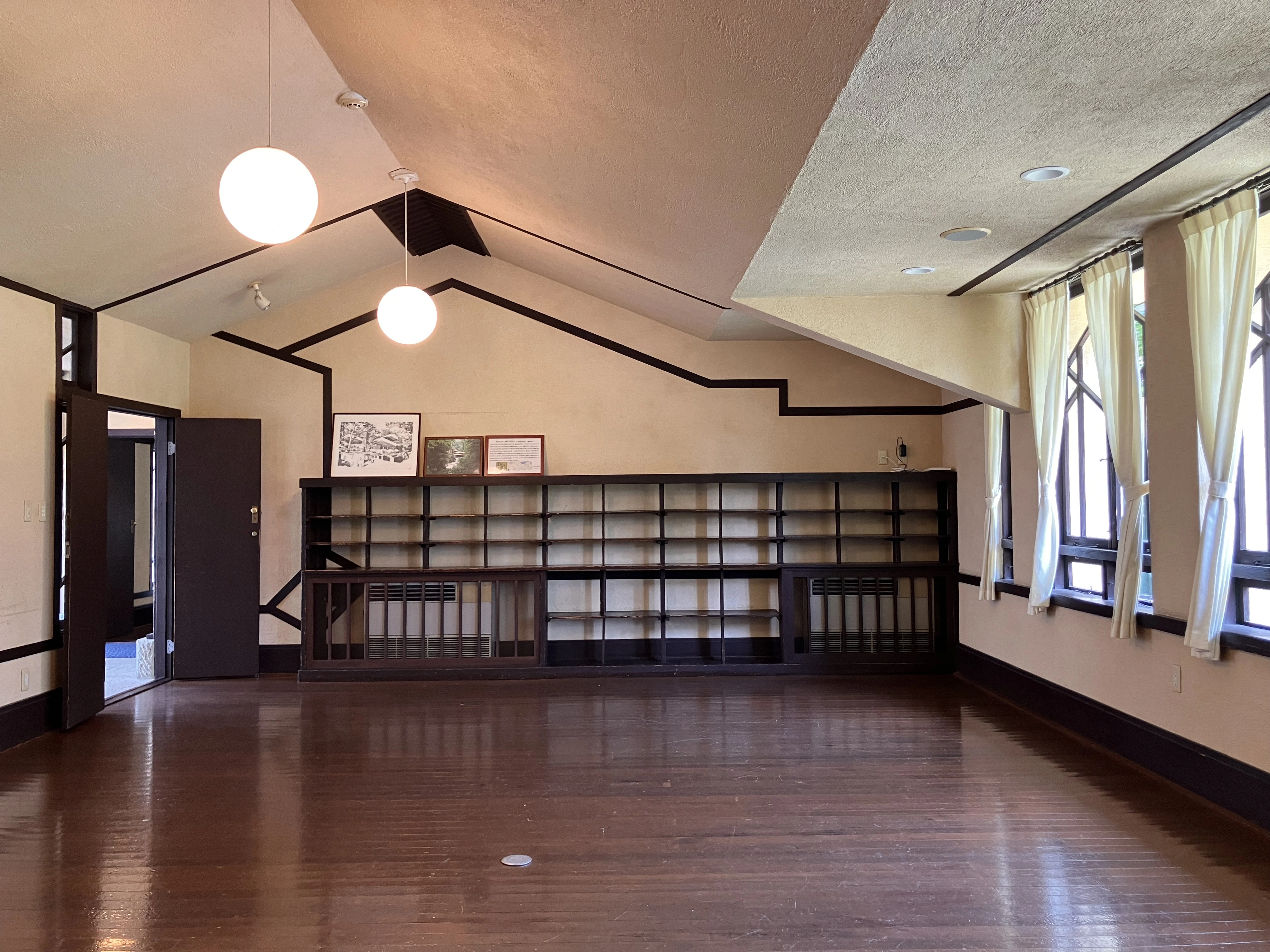 大教室としまの写真