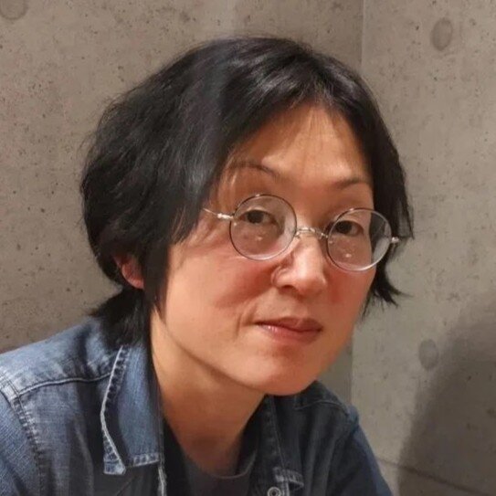 數見陽子（かずみあきこ）の顔写真。